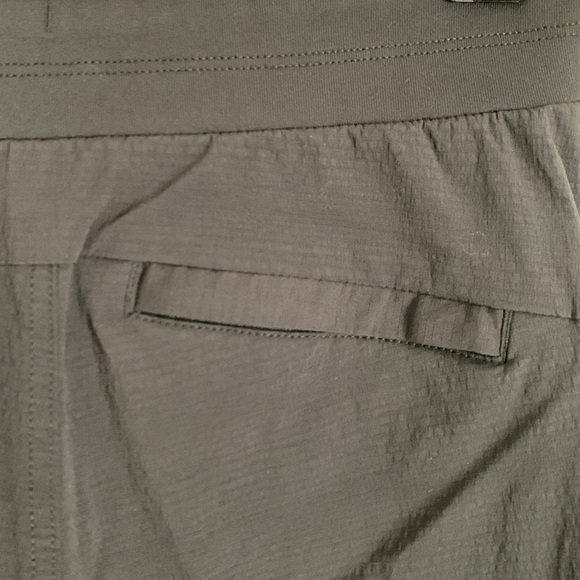 Athleta Trekkie North Jogger pant size 2 excellent condition - Picture 11 of 13